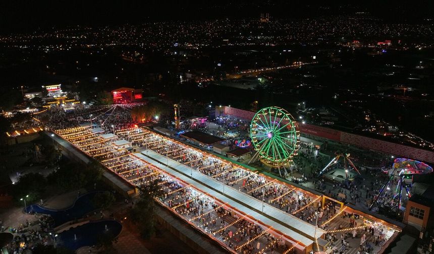 Uluslararası Geleneksel Ağustos Fuarı’nda Müzik Ziyafeti Yaşanacak