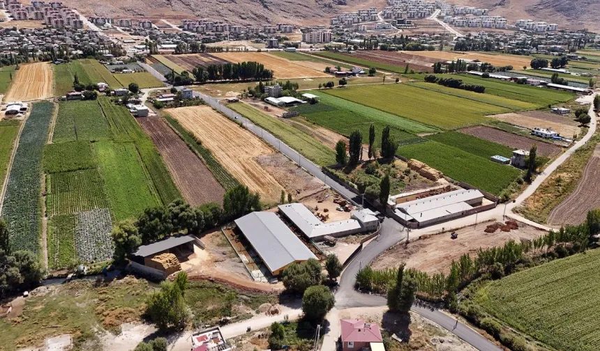 Büyükşehir, Elbistan’da Bir Yol Yatırımını Daha Tamamladı