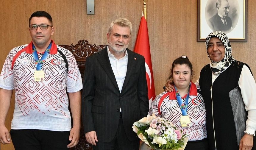 Başkan Görgel, Judo Dünya Şampiyonu Zeynep Sude’yi Misafir Etti