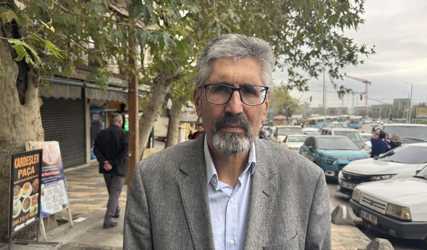 Garanti süresi dolan çay makinesinin yenisiyle değiştirilmesine karar verildi