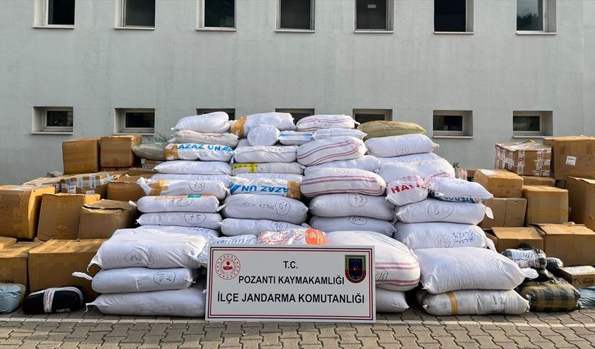 Adana'da iki tırda 6 ton kaçak tütün ele geçirildi