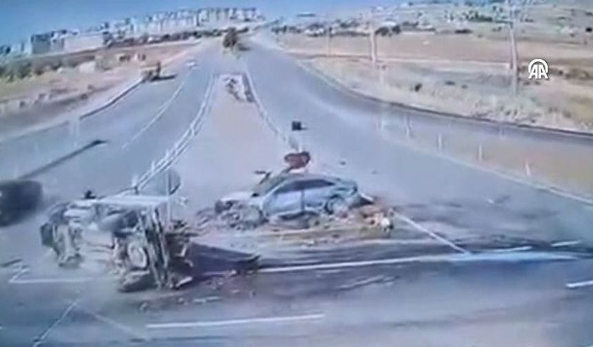 Kahramanmaraş'ta milletvekilinin yaralandığı trafik kazasının görüntüleri ortaya çıktı