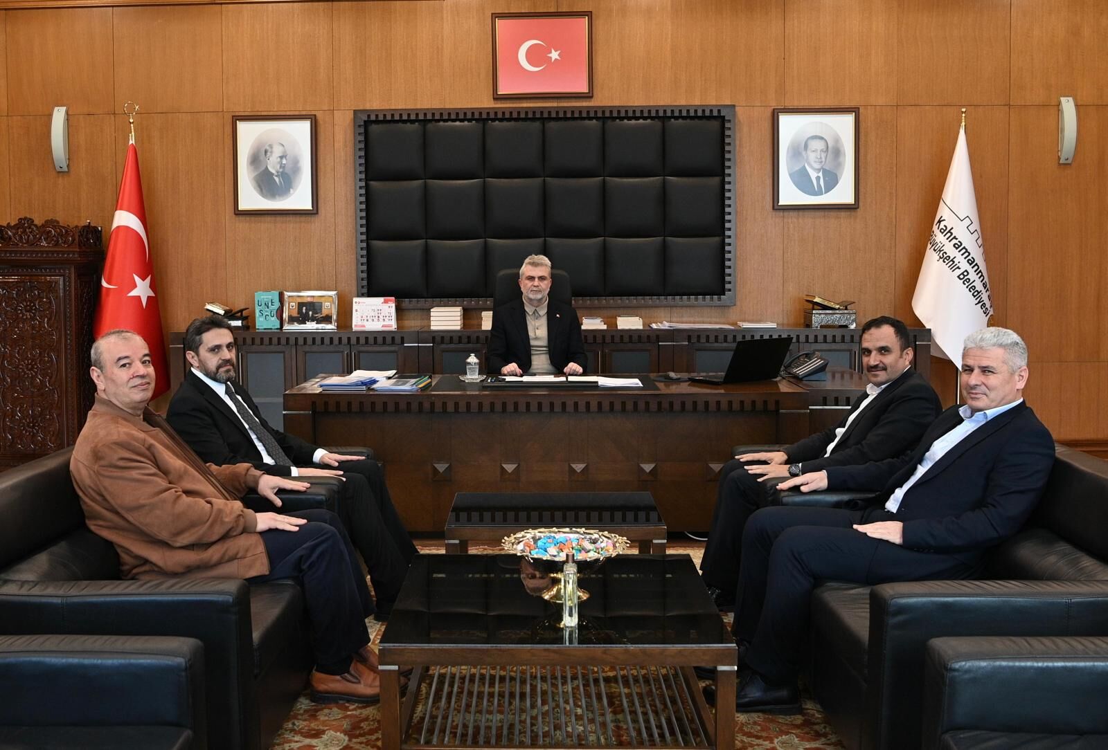 <strong>Memur -Sen İl Başkanımız Mehmet Çetin, Büyükşehir Belediye Başkanımız Fırat Görgel’e Nezaket Ziyaretinde Bulundu</strong>