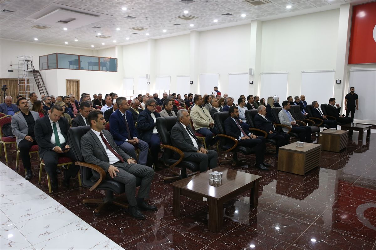 Kahramanmaraş'ta baharatlık kırmızı biber üretiminin sorunları ele alındı