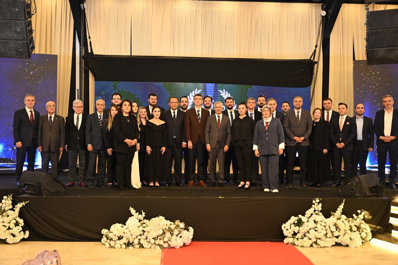 5. KASİAD Ödülleri’nde Kahramanmaraş’a Değer Katan İsimler Ödüllendirildi